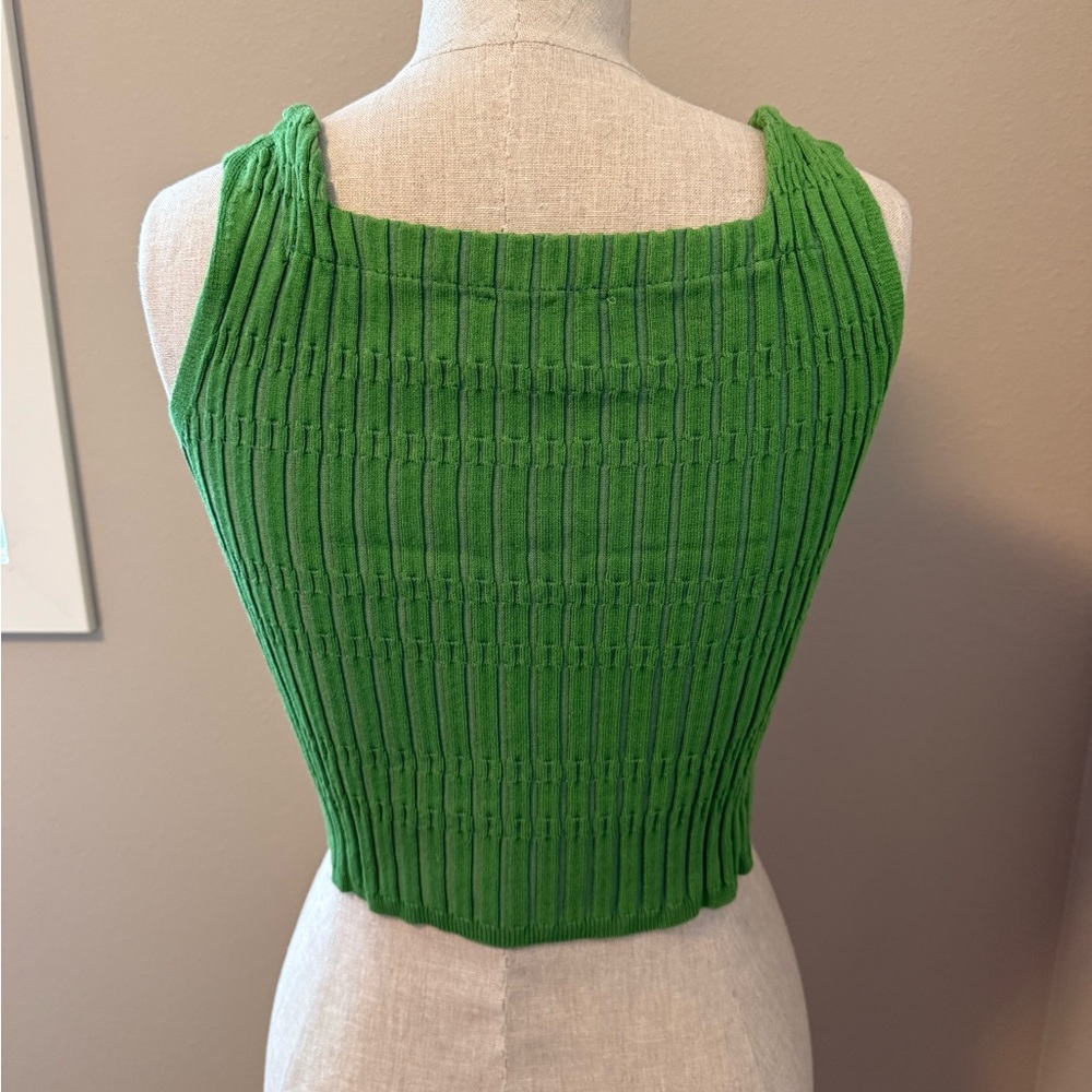 Chic Green Ribbed Tank Top - Picture 3 of 6